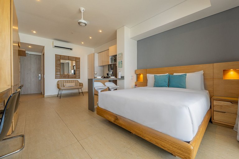 CB1223 | Suite con 2 camas, vista al mar y piscina
