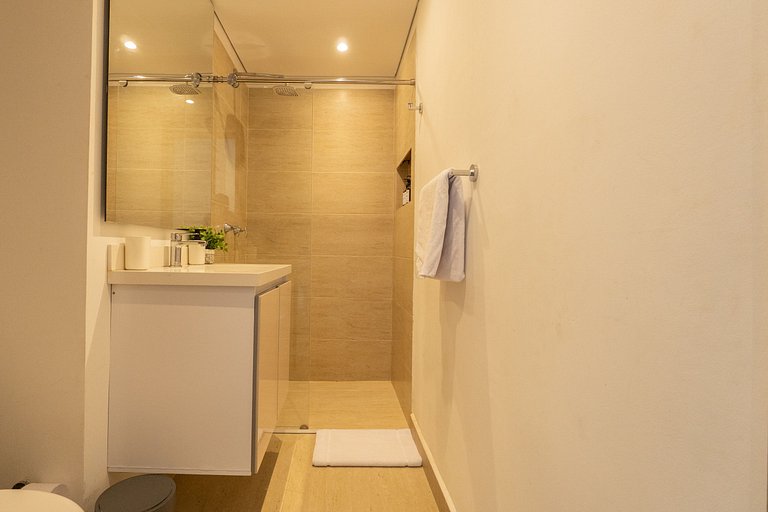 CB1223 | Suite con 2 camas, vista al mar y piscina