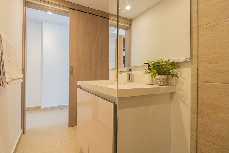 Suite con 2 camas, vista al mar y piscina CB1223