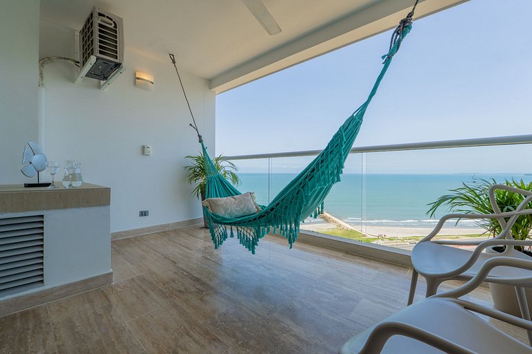 Suite con 2 camas, vista al mar y piscina CB1223