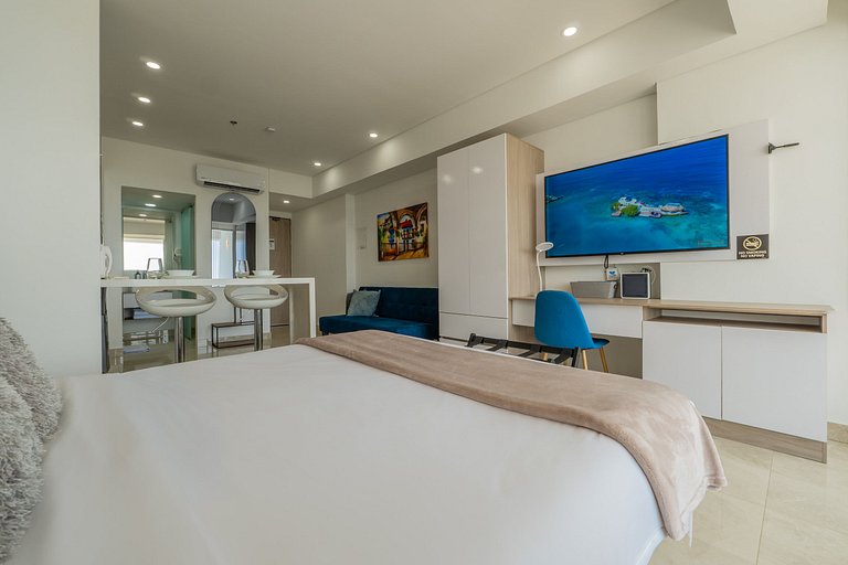 CB937 | Stylish loft piso 9 con balcón y vista ciudad