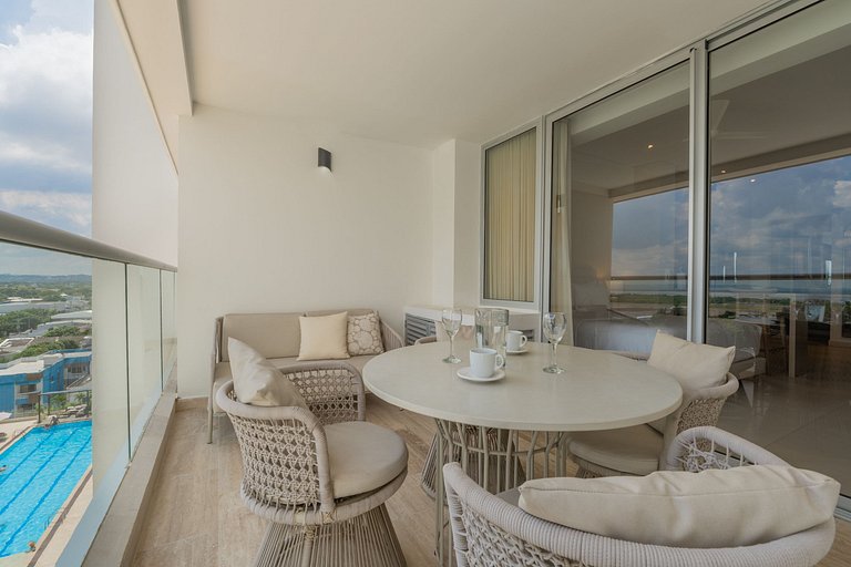 CB941 | Vista increíble + balcón + piscina