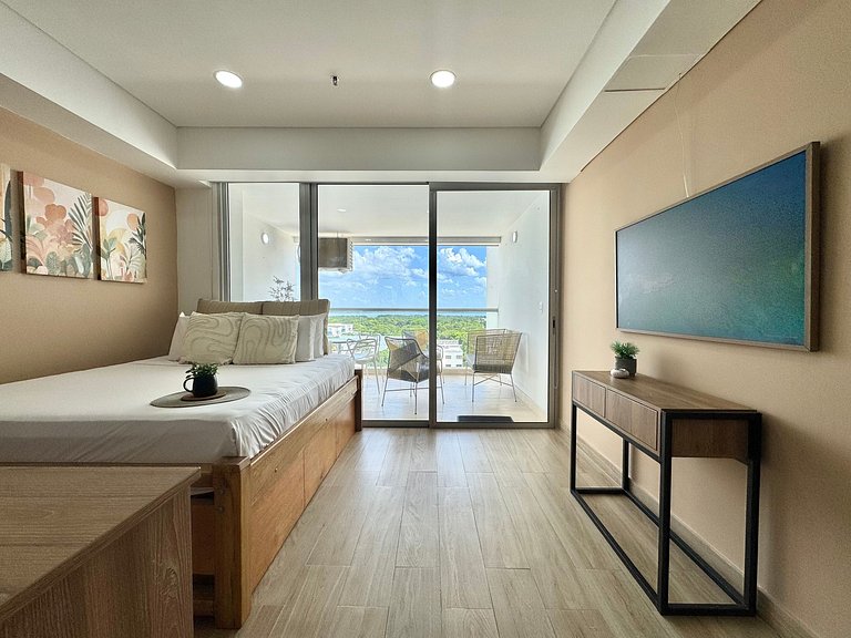 Loft familiar con balcón y piscina CB840