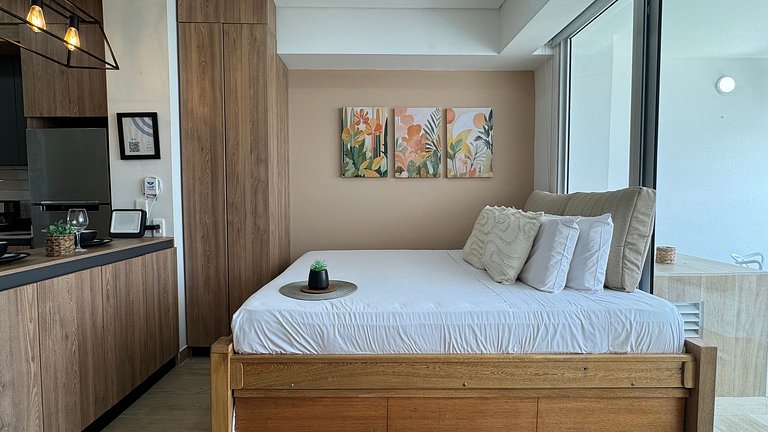 Loft familiar con balcón y piscina CB840