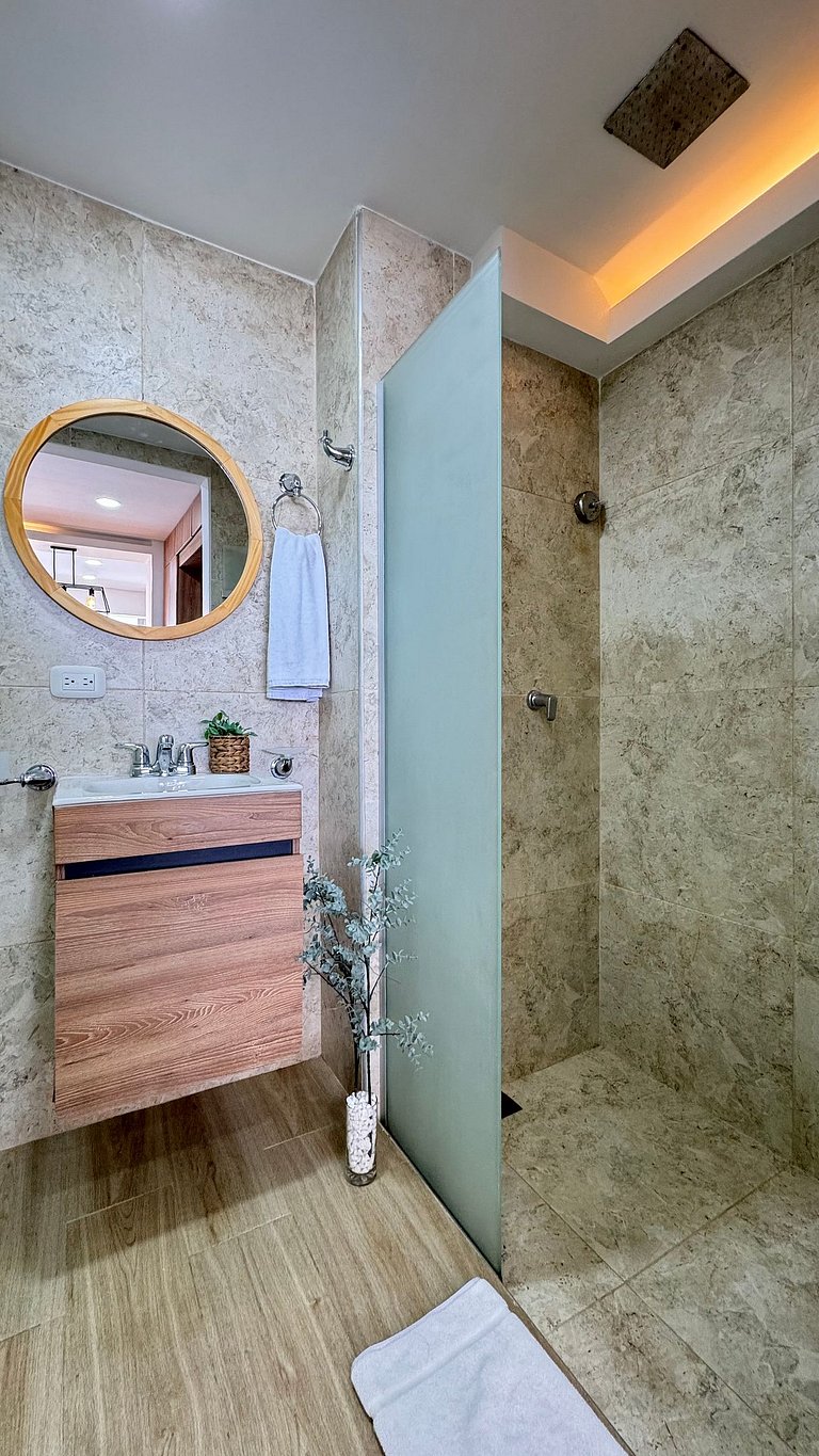 Loft familiar con balcón y piscina CB840