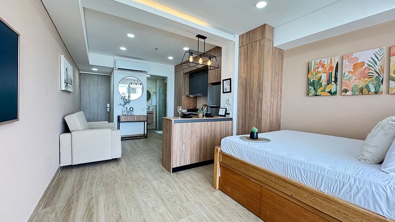 Loft familiar con balcón y piscina CB840