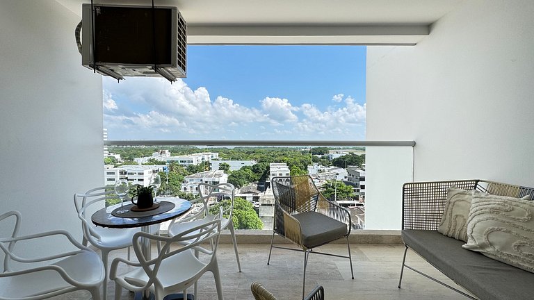 Loft familiar con balcón y piscina CB840