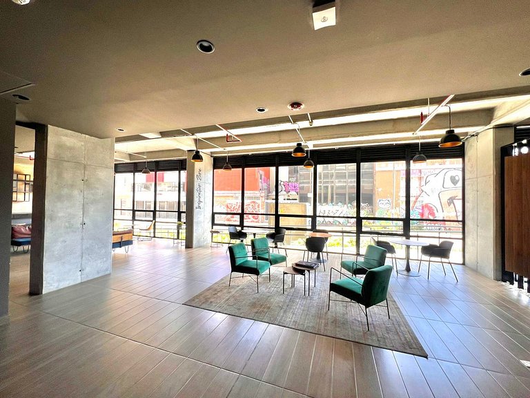 Junto a Corferias | Embajada USA y Aeropuerto QL