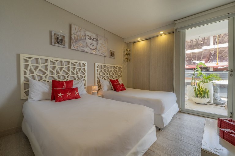 Lujoso, vista y jacuzzi privado 2BD MQ1206