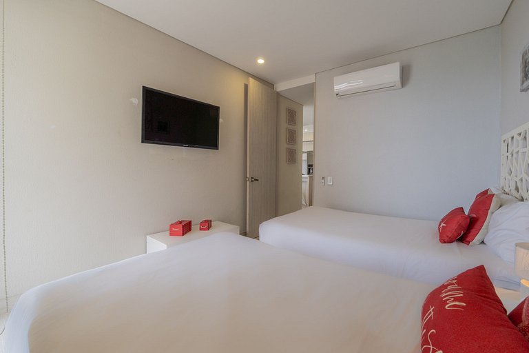 Lujoso, vista y jacuzzi privado 2BD MQ1206