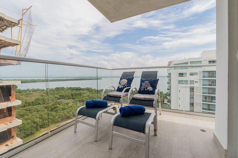 Lujoso, vista y jacuzzi privado 2BD MQ1206
