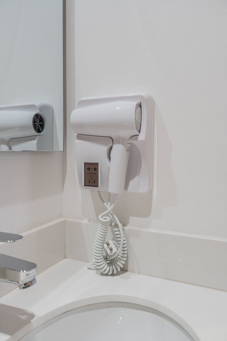 Junto a Corferias | Embajada USA y Aeropuerto QL