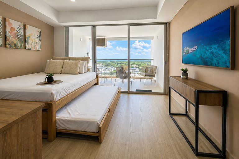 Loft familiar con balcón y piscina CB840