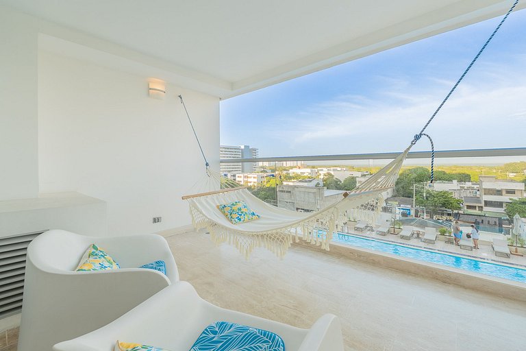 Suite Cama King | Balcón + Piscina | CB634