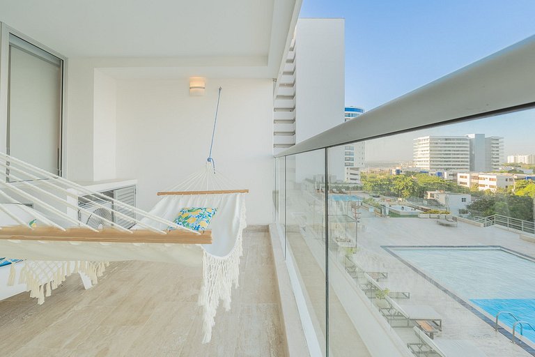 Suite Cama King | Balcón + Piscina | CB634