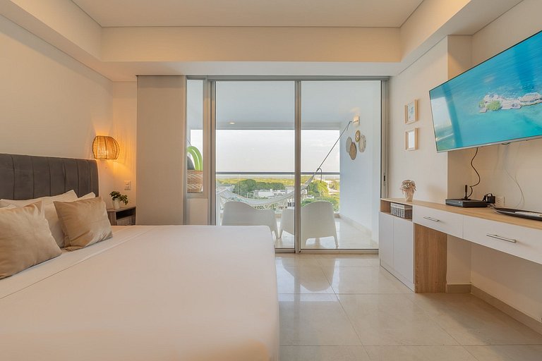 Suite Cama King | Balcón + Piscina | CB634