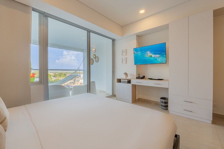 Suite Cama King | Balcón + Piscina | CB634