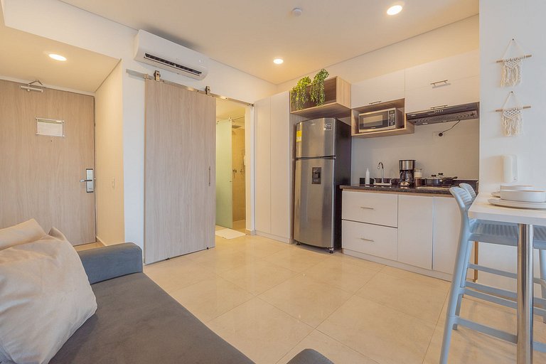 Suite Cama King | Balcón + Piscina | CB634