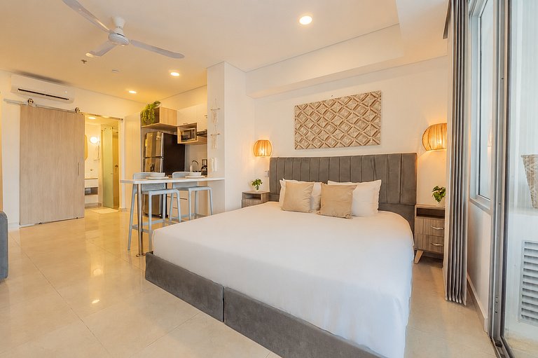 Suite Cama King | Balcón + Piscina | CB634