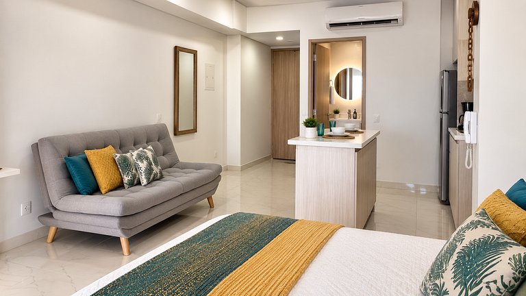 Suite frente al mar + piscina + balcón privado 727