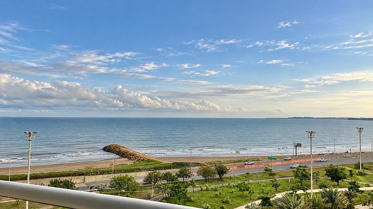 Suite frente al mar + piscina + balcón privado 727