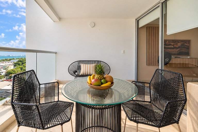 Loft familiar con balcón y piscina CB840
