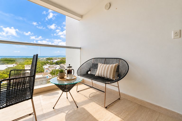 Loft familiar con balcón y piscina CB840
