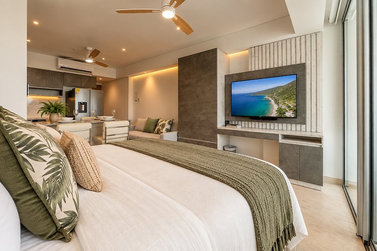 Último Piso con Vista Costera y Balcón CB1637