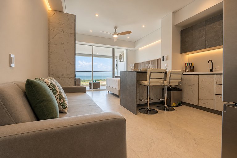 Último Piso con Vista Costera y Balcón CB1637