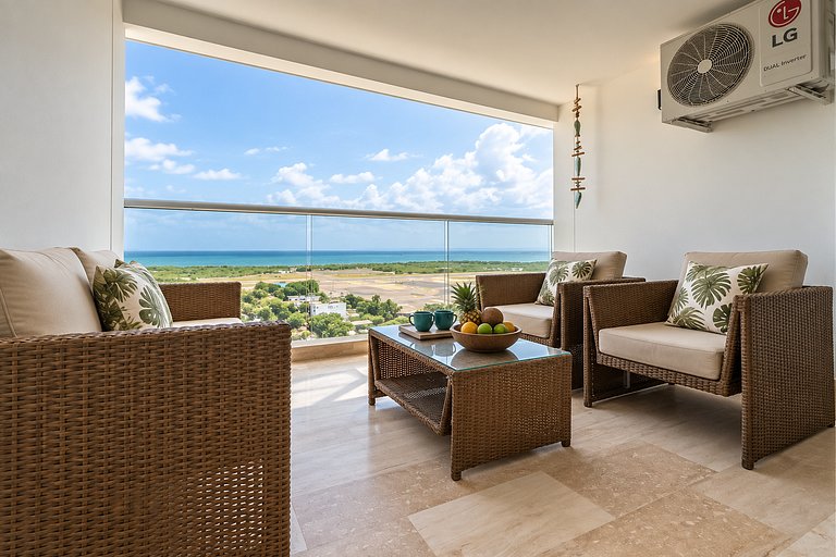 Último Piso con Vista Costera y Balcón CB1637