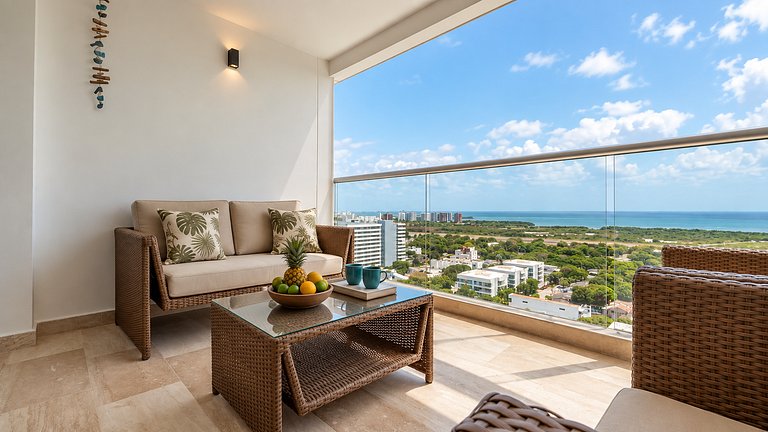 Último Piso con Vista Costera y Balcón CB1637