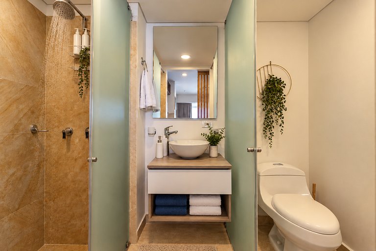 Suite piso 12 con balcón y gran vista CB1243