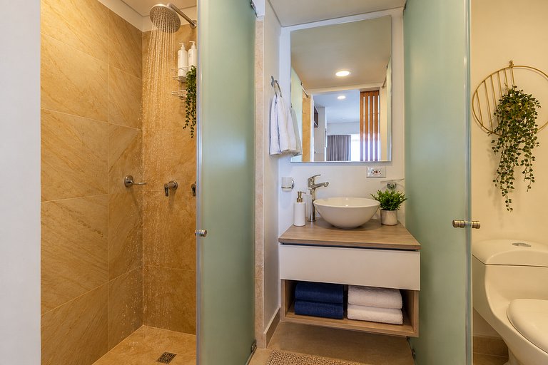 Suite piso 12 con balcón y gran vista CB1243