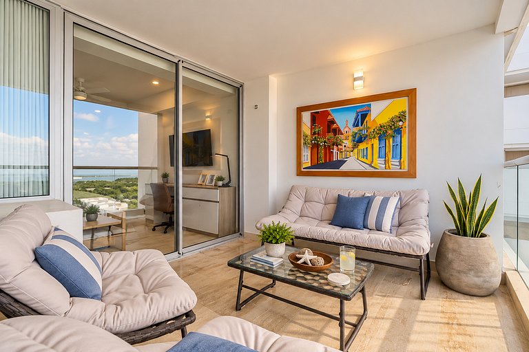 Suite piso 12 con balcón y gran vista CB1243